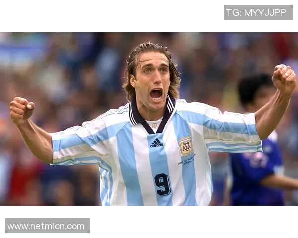 十大被误判的足球球星揭示职业生涯转折点与裁判失误的悲剧故事